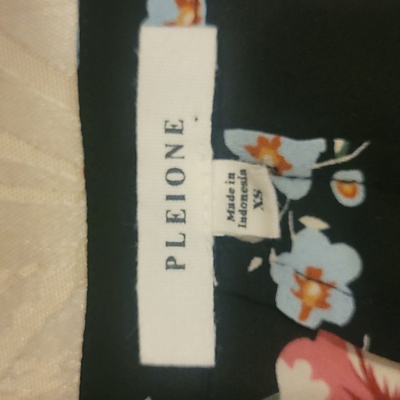 PLEIONE TOP - Picture 6 of 8